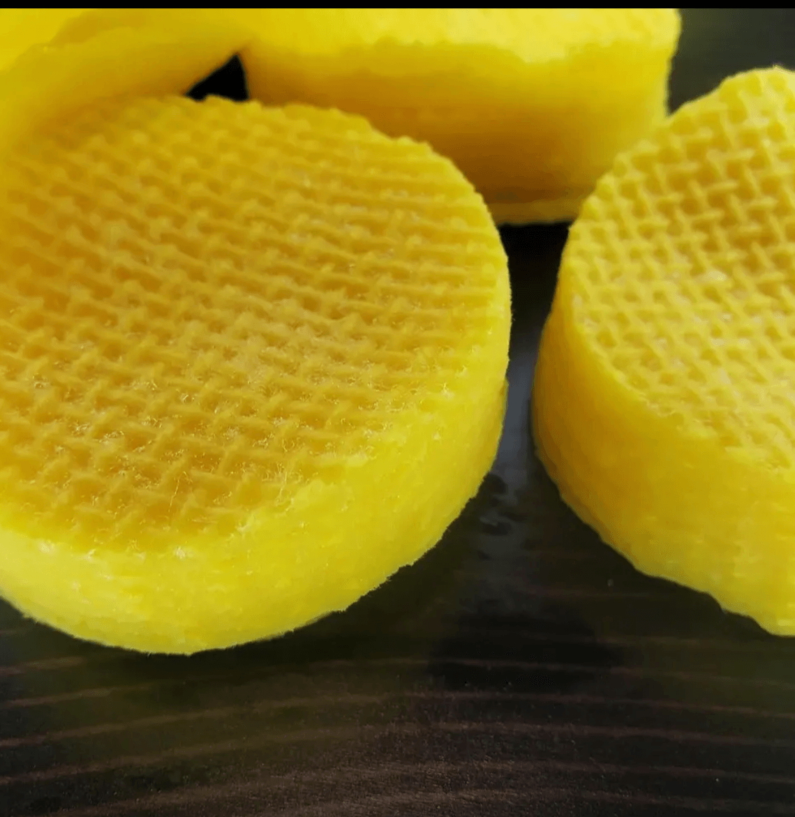 Turmeric Exfoliating Pads - Turmeric & Kojic Acid Brightening Pads - Arabel's Naturals 